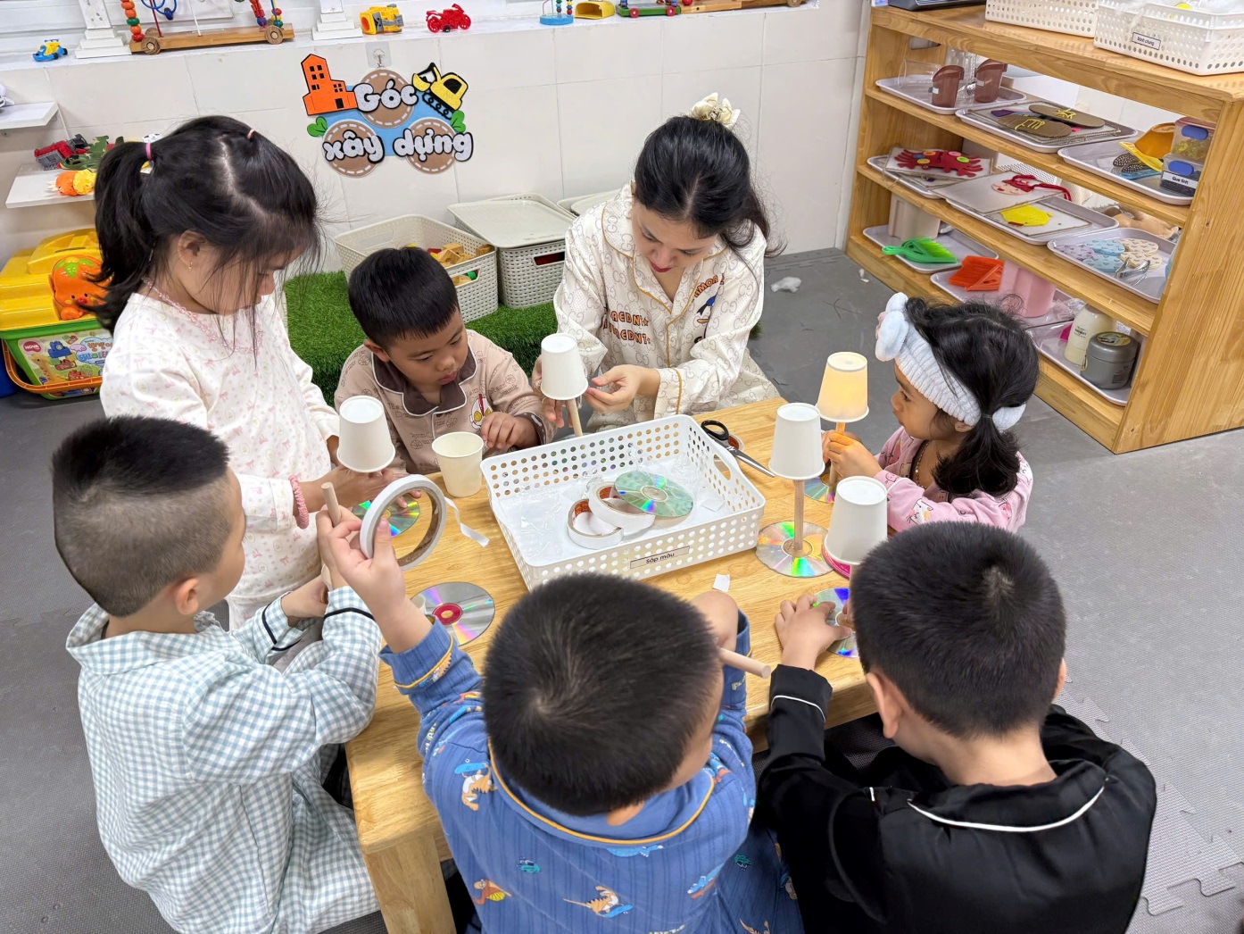 D:\2025-2026\bài viết\z7291278323609_d6886912e055a1e684a418308c471b6e.jpg